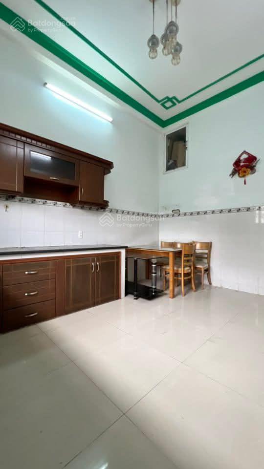 Đường số 21 quang trung p.8 gò vấp  nhà hẻm xe hơi 5m trước nhà.
 ngay mercedes  quang trung