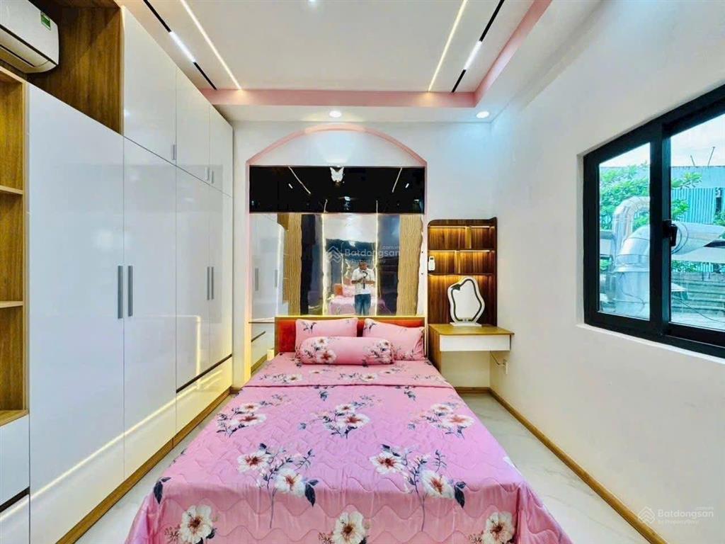 Nhà rẻ đẹp hẻm xe hơi sát ga t3  chợ tân sơn đường nguyễn tư giản f12 gò vấp 4x17 trệt 2 lầu 4pn