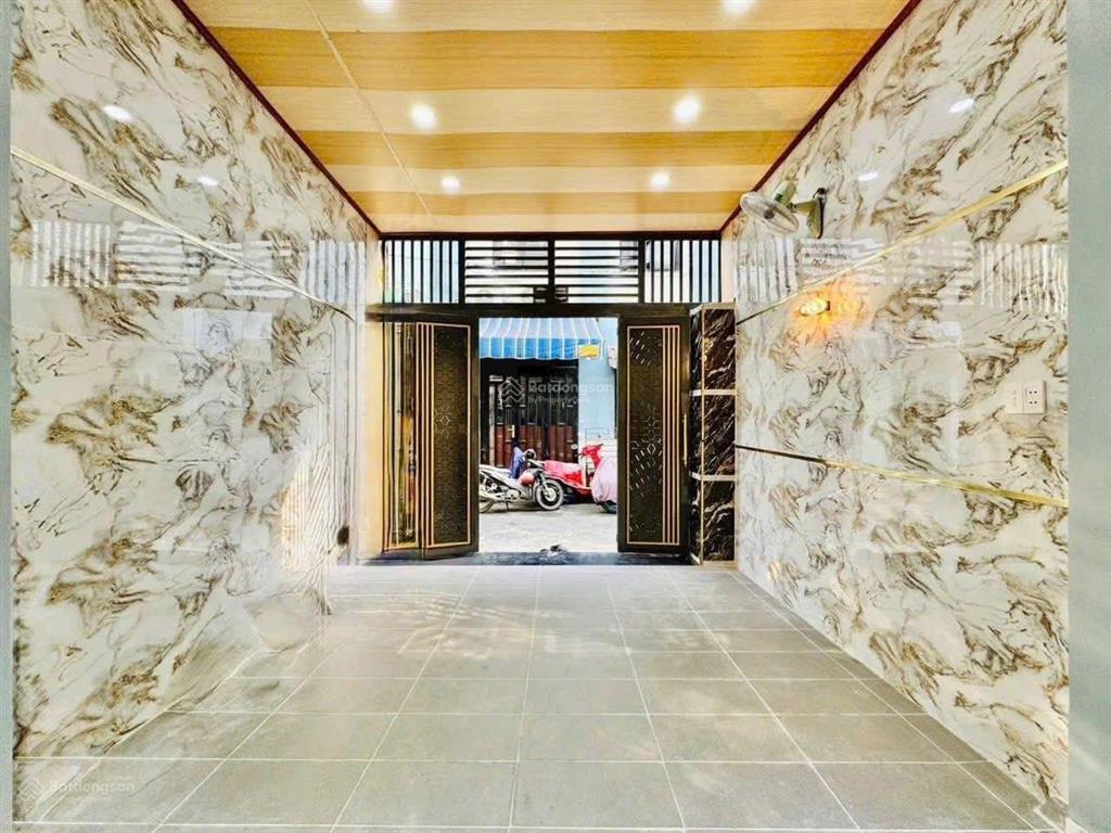 Nhà rẻ đẹp hẻm xe hơi sát ga t3  chợ tân sơn đường nguyễn tư giản f12 gò vấp 4x17 trệt 2 lầu 4pn