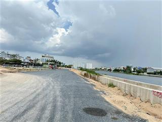 Bán 2 lô đất liền kề có nhà cấp 4 hẻm nhựa 8m vào 1 trục kênh tham lương  sát nguyễn oanh. 4.2x15m