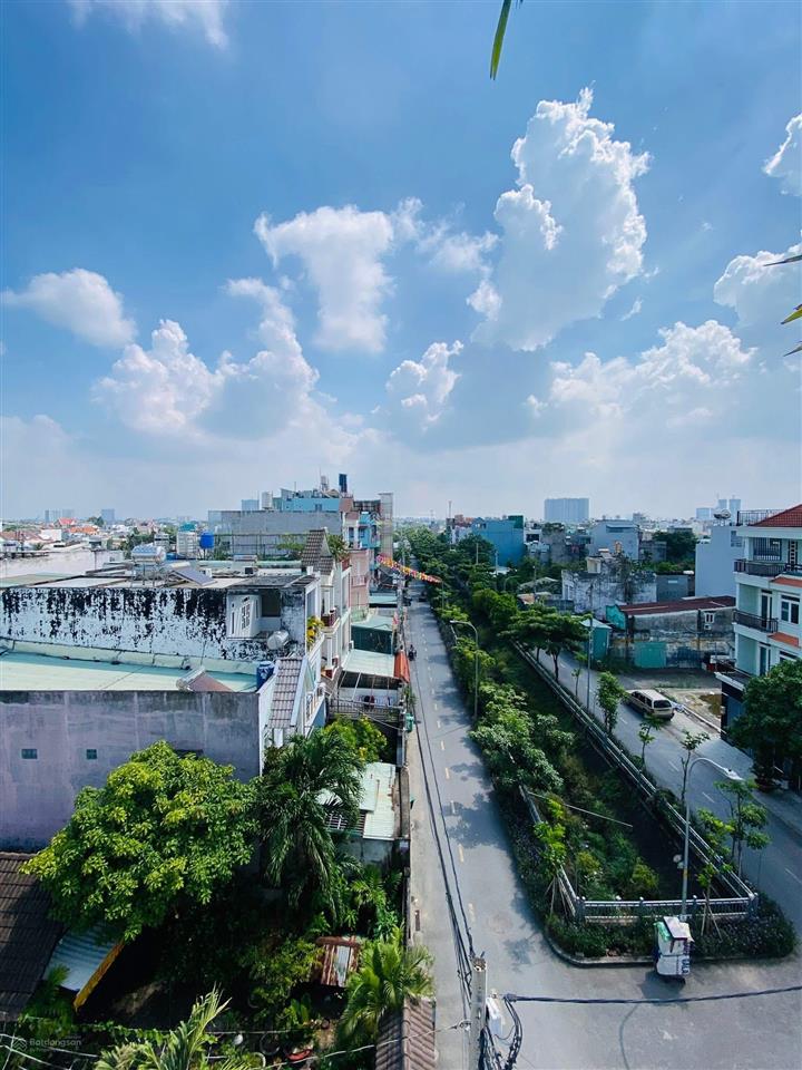 Nhà 1 lửng 3 lầu mặt tiền kinh doanh tl37 full nội thất cao cấp  đường nhựa 12m khu kinh doanh tốt