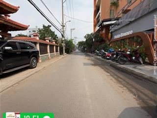 Lô góc 2 mặt tiền hẻm 6m sát cầu sắt an phú đông.dt. 8.33m x 11m  86.5m2 thổ.giá tốt nhất vườn lai