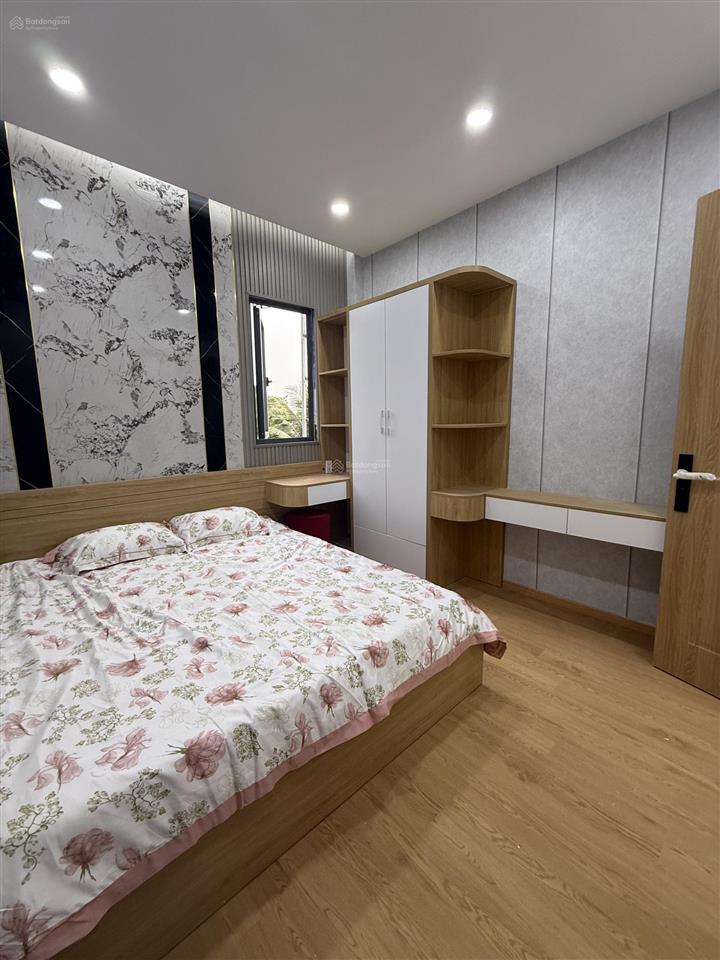 Nhà 1 lầu xây mới 3pn full nội thất cao cấp. dt. 4m x 14m  giá tốt  gần chợ đường  hà huy giáp