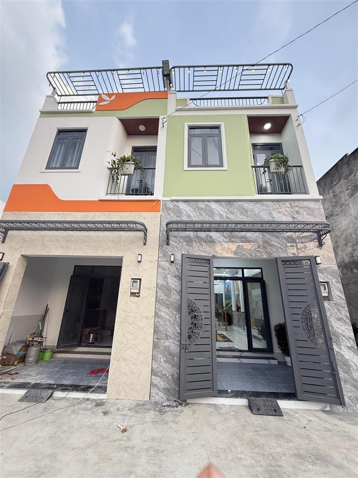 Nhà 1 lầu xây mới 3pn full nội thất cao cấp. dt. 4m x 14m  giá tốt  gần chợ đường  hà huy giáp