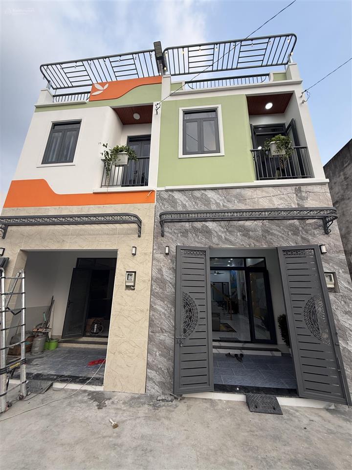 Nhà 1 lầu xây mới 3pn full nội thất cao cấp. dt. 4m x 14m  giá tốt  gần chợ đường  hà huy giáp