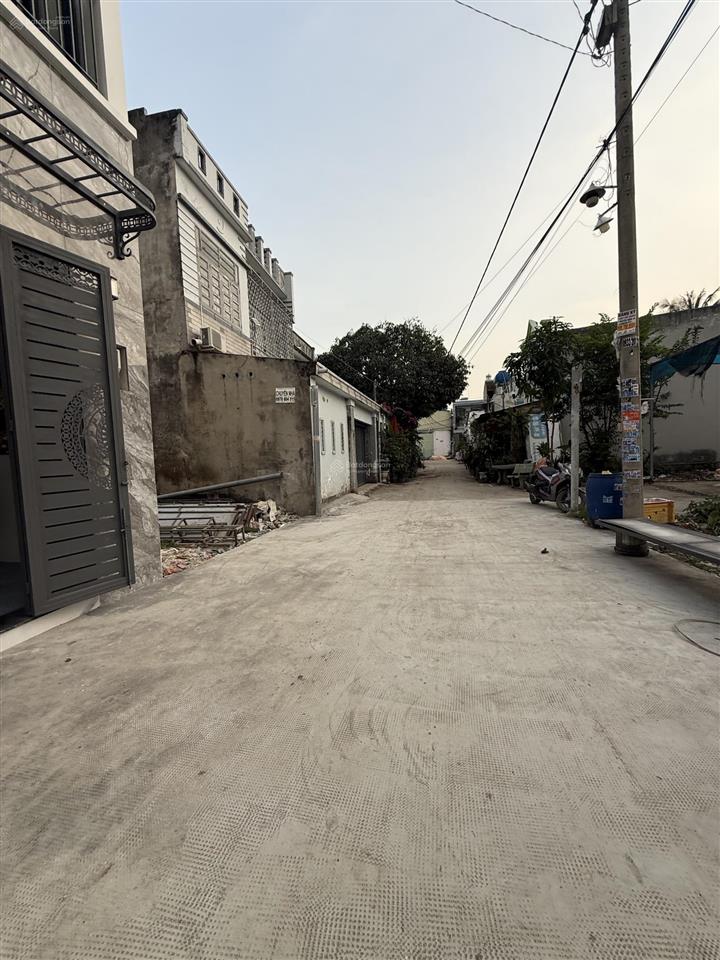 Nhà 1 lầu xây mới 3pn full nội thất cao cấp. dt. 4m x 14m  giá tốt  gần chợ đường  hà huy giáp