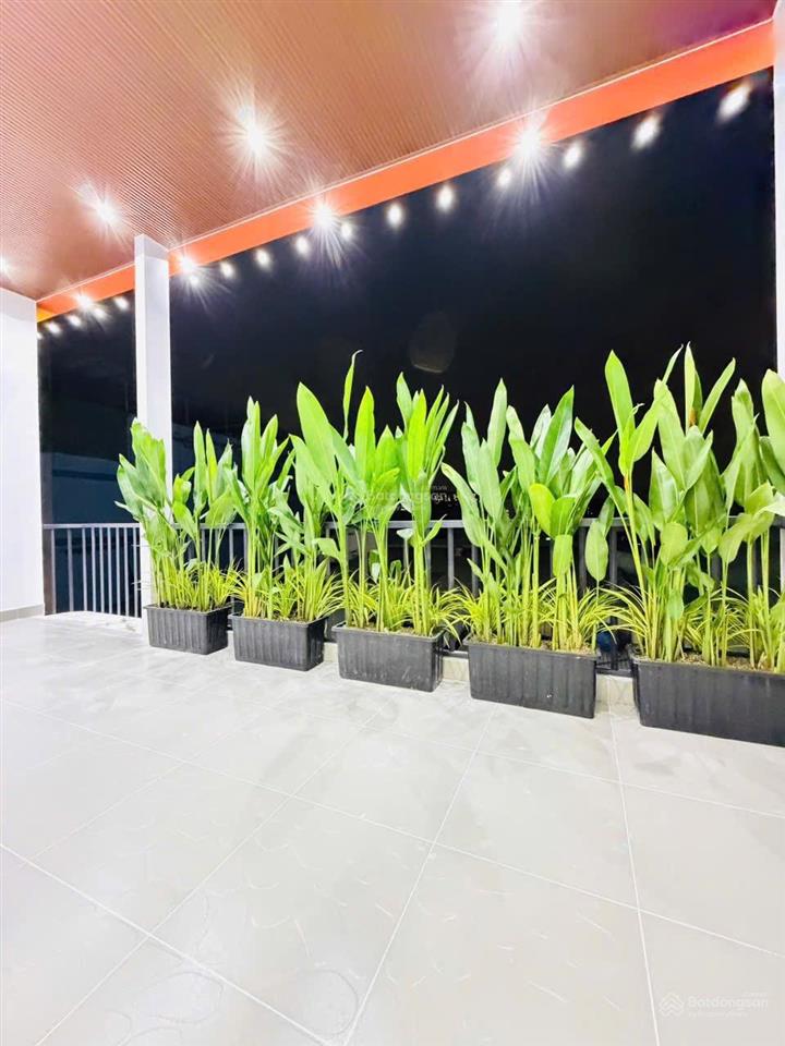 Nhà 2 lầu dt khủng 7m x 10m  hẻm thông 6m ngay chợ minh phát  full nội thất cao cấp. gần gò vấp