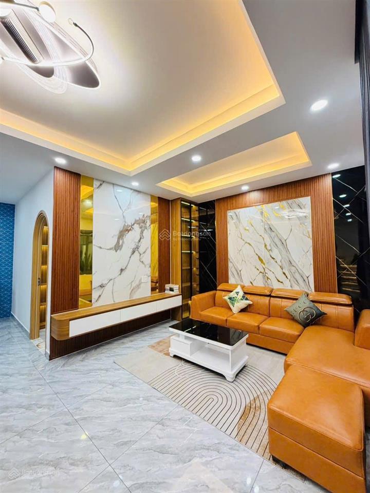 Nhà 2 lầu dt khủng 7m x 10m  hẻm thông 6m ngay chợ minh phát  full nội thất cao cấp. gần gò vấp