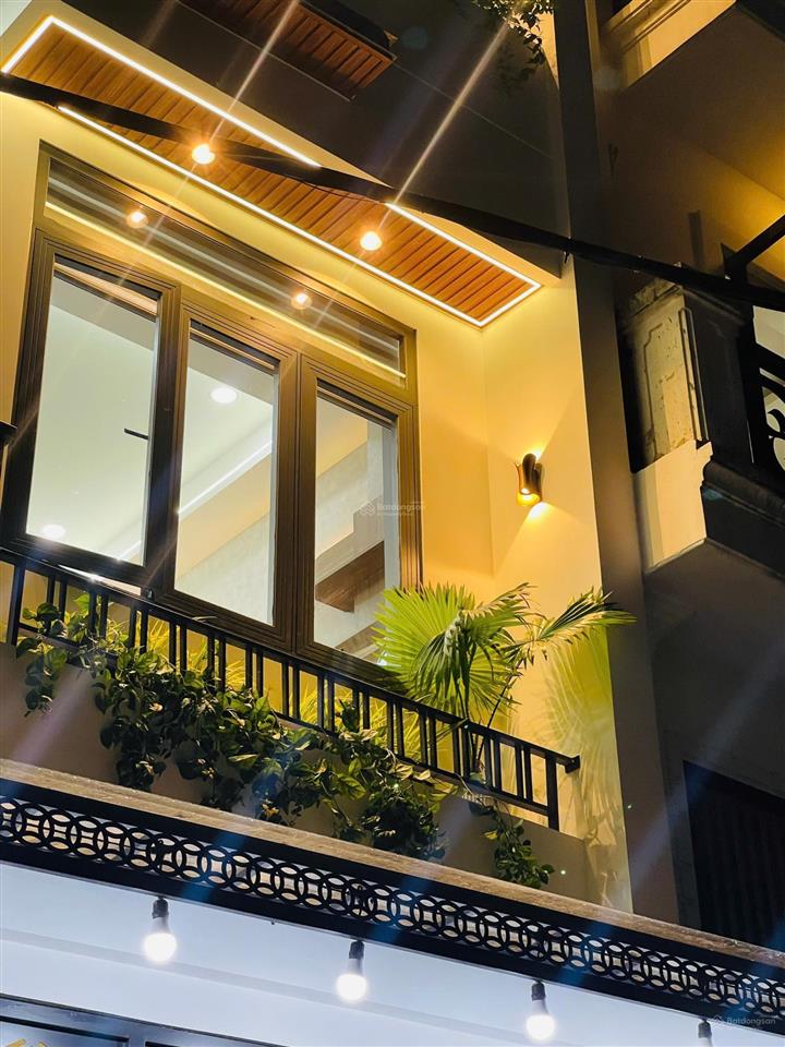 Nhà mới 2 lầu full nội thất cao cấp hẻm thông 7m sát tô ngọc vân gần thống nhất gò vấp. dt 4mx13.5m