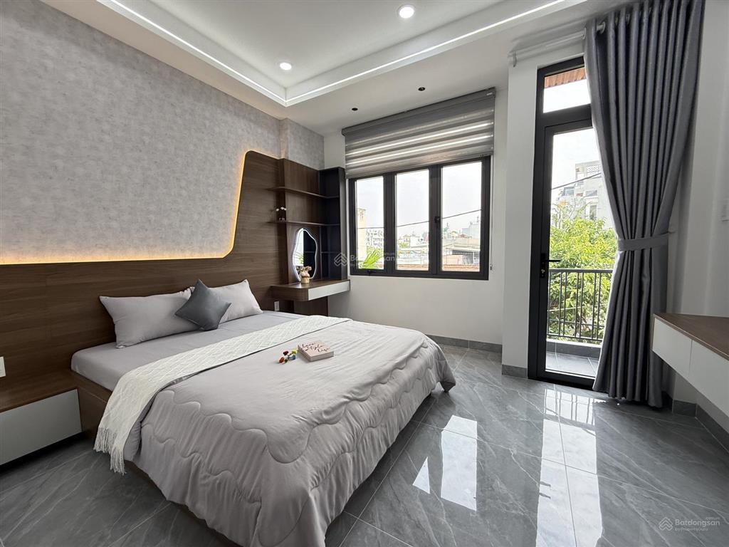 Nhà mới 2 lầu full nội thất cao cấp hẻm thông 7m sát tô ngọc vân gần thống nhất gò vấp. dt 4mx13.5m