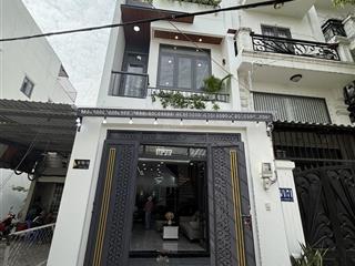 Nhà mới 2 lầu full nội thất cao cấp hẻm thông 7m sát tô ngọc vân gần thống nhất gò vấp. dt 4mx13.5m