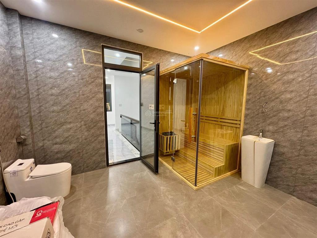 Nhà 3 lầu cao cấp sân xe hơi hẻm 12m gần cầu an lộc  giáp gò vấp. dt. 4.1m x 19.8m  80m2. giá tốt