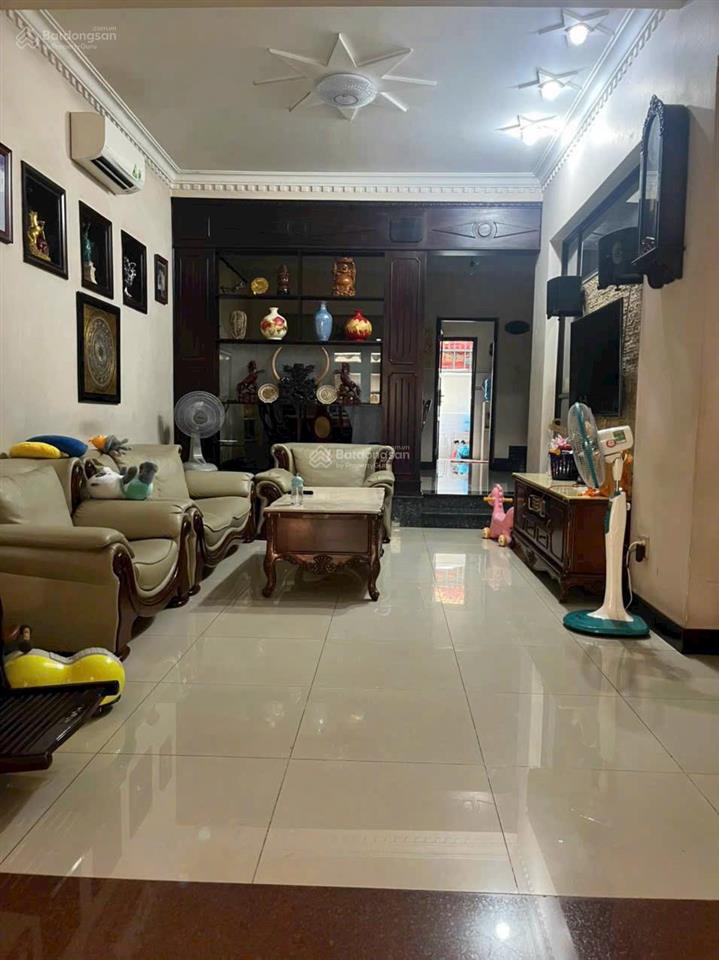 Bán gấp biệt thự, dt 172m2 tại dân chủ, hiệp phú, q9, 21 tỷ