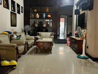 Bán gấp biệt thự, dt 172m2 tại dân chủ, hiệp phú, q9, 21 tỷ