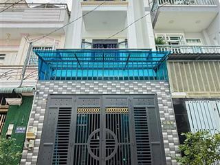 Bán nhà 4pn , 4wc , hướng đông bắc  đường trường lưu , long trường , quận 9  dt  65m2