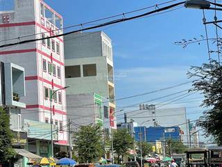 Mt phạm văn bạch 5,30x20m hết lg, đường 23m + lề 3m, p15, tb