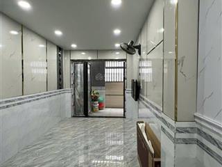 Nnà đẹp  vị trí đẹp  chính chủ cần bán gấp