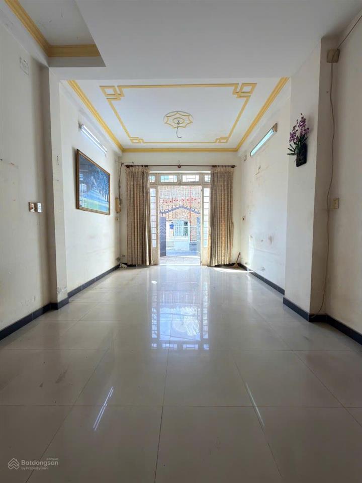 Nhà giá rẻ 2 lầu chính chủ cần bán gấp