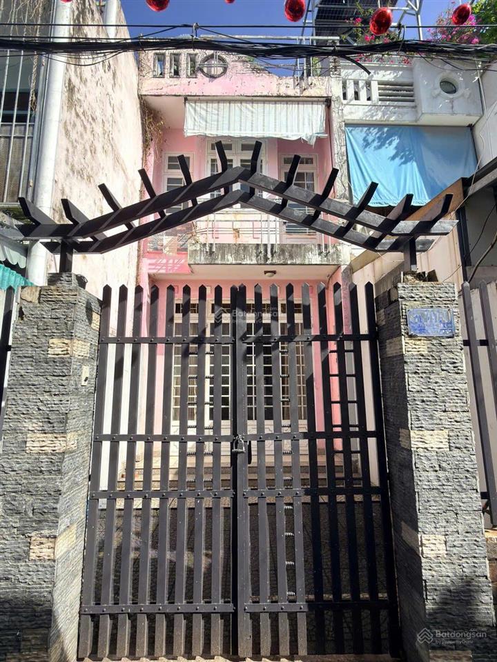 Nhà giá rẻ 2 lầu chính chủ cần bán gấp