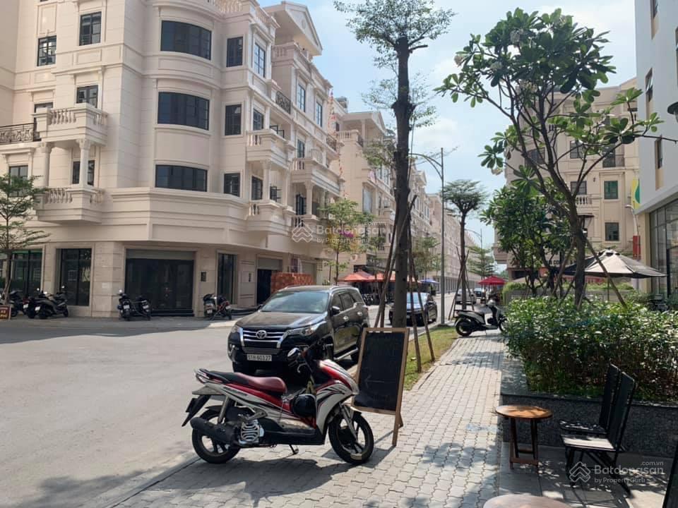 Một căn duy nhất 20 tỷ  nhà hoàn  có thang máy, đường số 12, kdc cityland p10, gò vấp