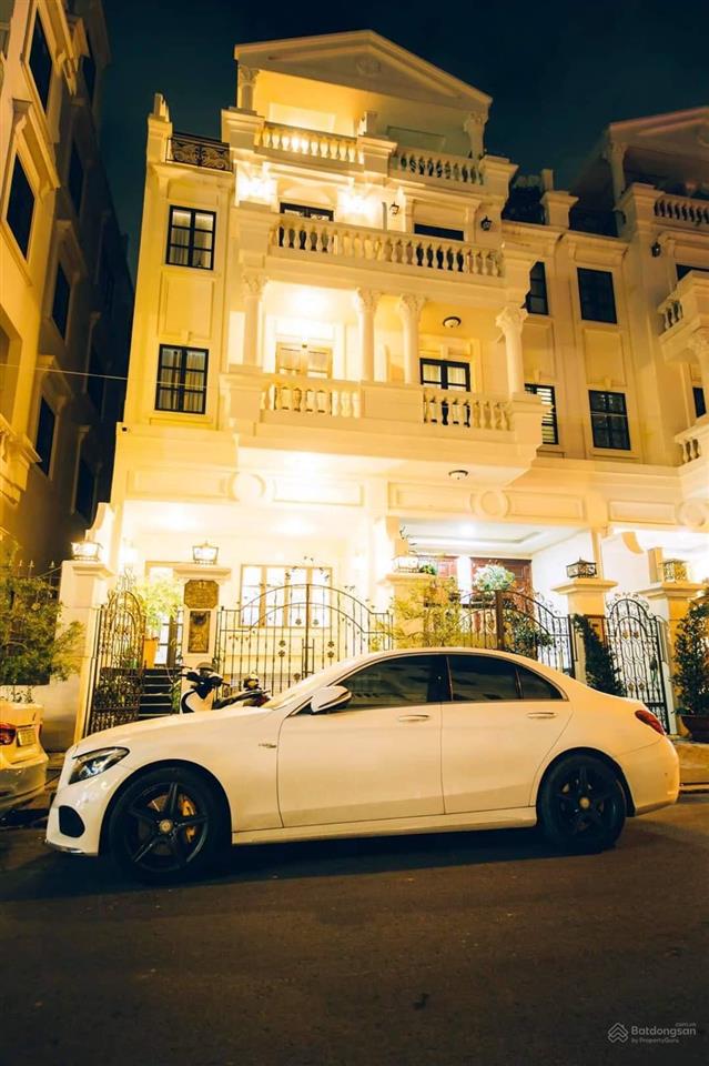 Một căn duy nhất 20 tỷ  nhà hoàn  có thang máy, đường số 12, kdc cityland p10, gò vấp