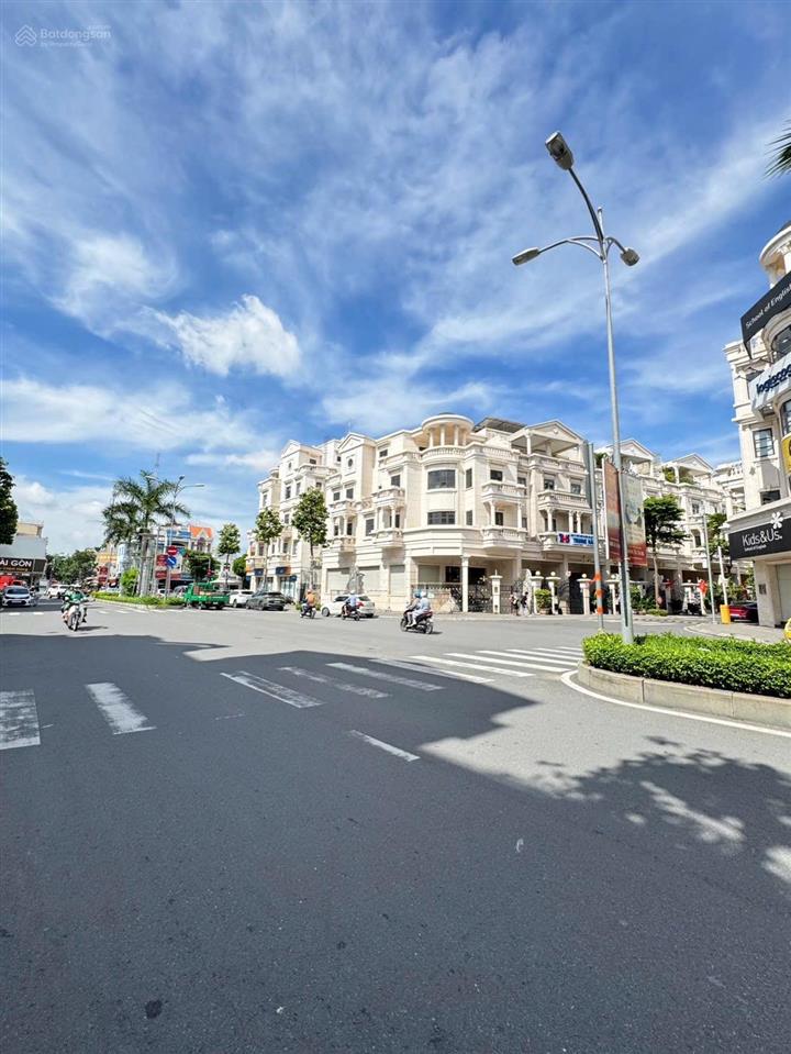 Bán nhà đường số 8  cityland gò vấp  5x20m  xây 5 tầng  có thang máy