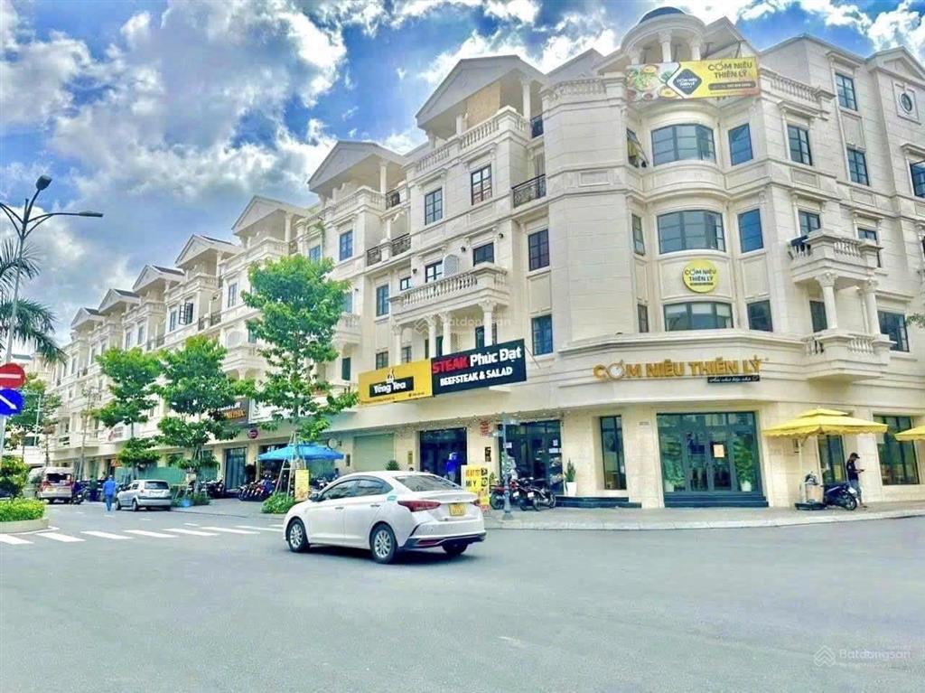 Bán nhà đường số 8  cityland gò vấp  5x20m  xây 5 tầng  có thang máy