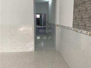 Bán căn nhà cấp 4 còn mới 1 trục giá rẻ 109m2, 7,6 tỷ