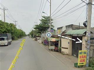 Nhà đẹp trên khu đất ba mặt tiền, mặt tiền đường chính đặng công bỉnh, đường bên hông, và sau