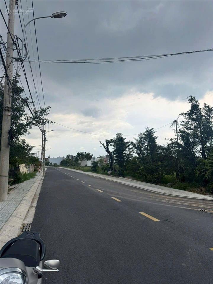 Cần bán lô đất công năng xây dựng trường học, mặt tiền đường kênh t2 bà điểm, hóc môn, tphcm