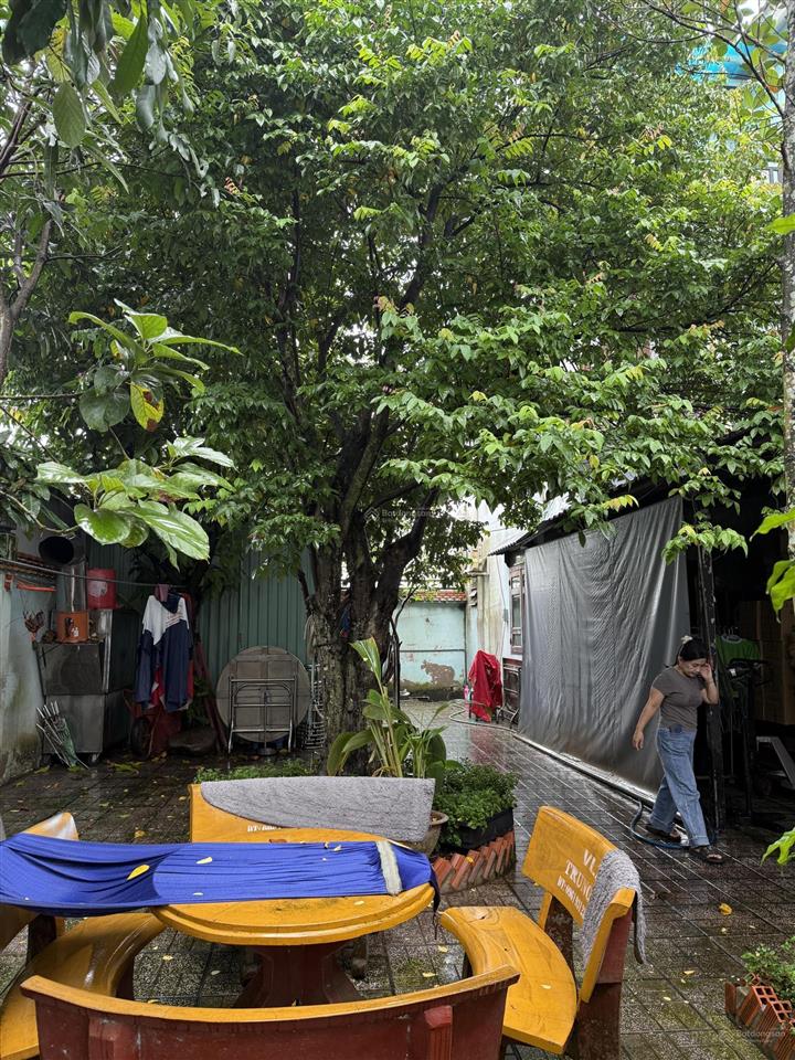 Cần bán khu biệt thự nghỉ dưỡng 3200m2 mặt tiền đường dương công khi