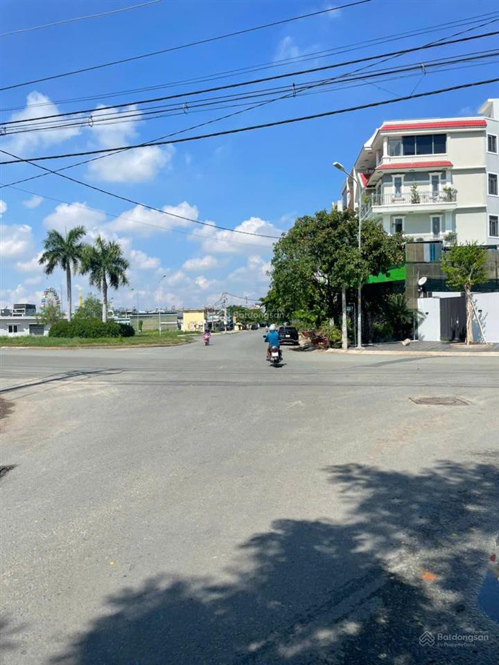 Cần bán lô đất mặt tiền đường khu dự án an sương dt 4m x 20m =7,2 tỷ