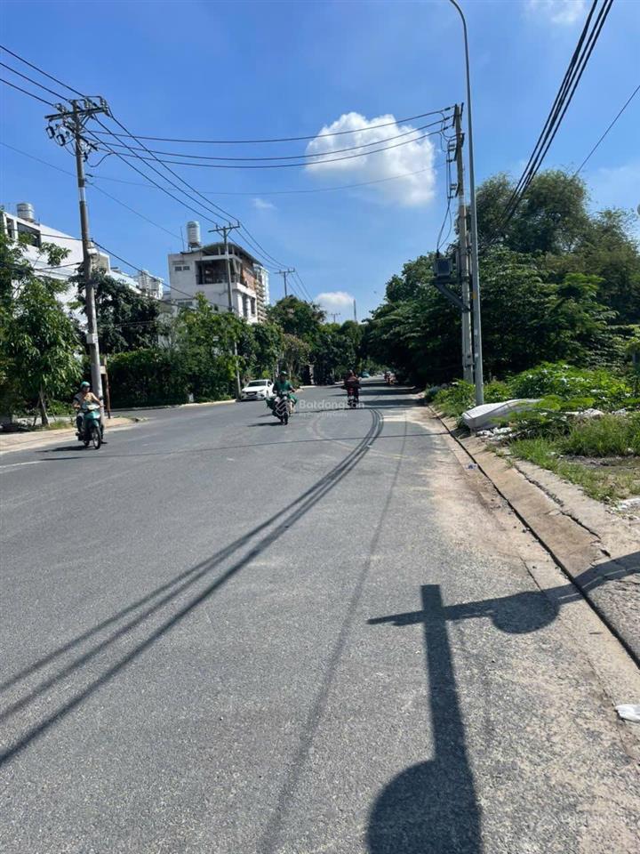 Cần bán lô đất mặt tiền đường khu dự án an sương dt 4m x 20m =7,2 tỷ