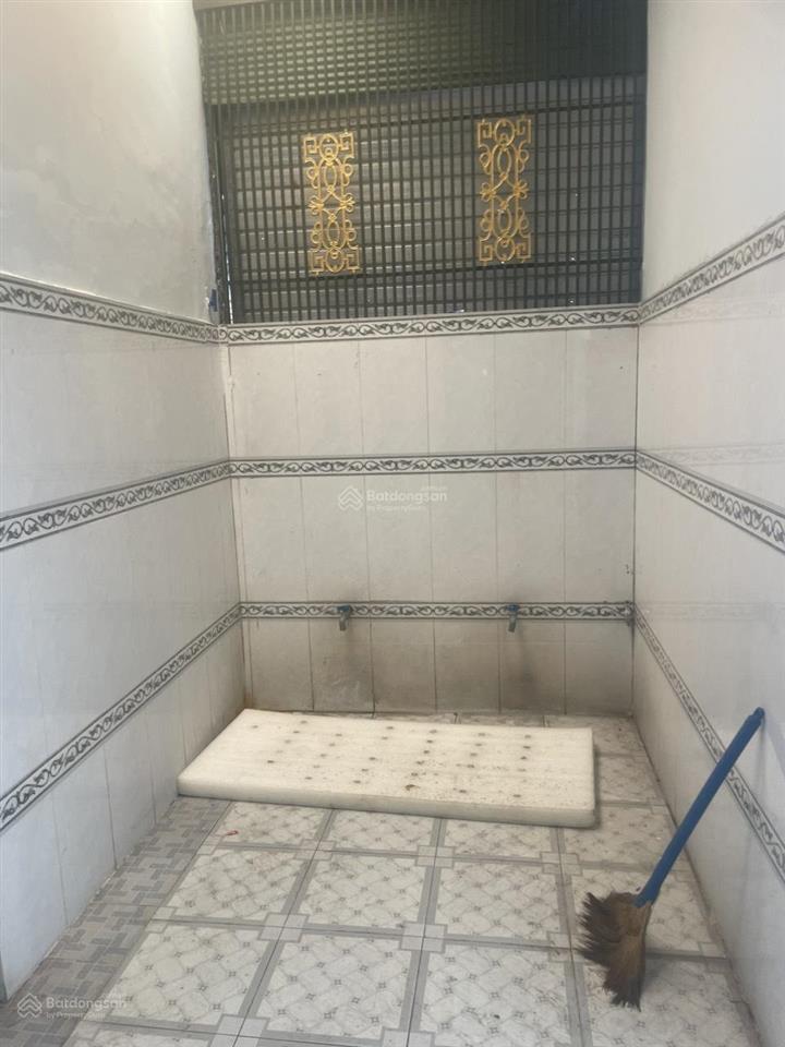Cần bán gấp căn nhà p. tân hưng thuận, q12, dt 3m x 6m, 1 trệt, 1 lầu giá 2,6 tỷ