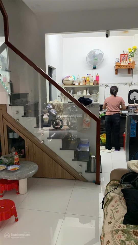 Cần bán gấp căn nhà p. tân hưng thuận, q12, dt 3m x 6m, 1 trệt, 1 lầu giá 2,6 tỷ