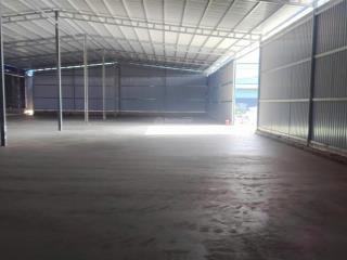 Cho thuê kho xưởng 1.800m2 đường dương công khi hóc môn
