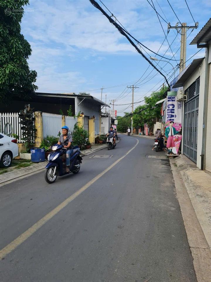 Bán lô đất thổ cư 173m2 mặt tiền đường tân xuân 1 hóc môn, diện tích 8 x 22m = 173m2