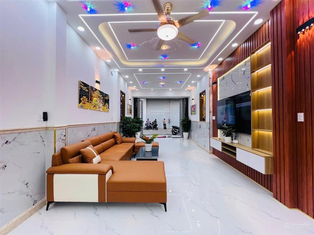 Nhà shr mặt tiền vip mặt tiền víp nhất q12 thành phố hồ chí minh