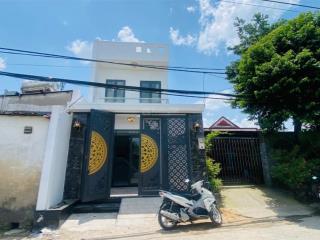 Bán căn nhà mới  ấp 3  bà điểm 5 x 20m xe hơi tận nhà
