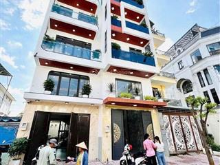 Tôi chính chủ không có nhu cầu ở nên bán siêu phẩm 5 tầng có thang máy khu vip
