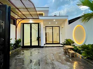 Bán nhanh nhà mới hoàn thiện 6x21m  vị trí đẹp tại hóc môn đường oto