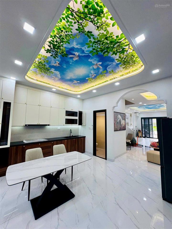 Bán gấp căn nhà luxury full nội thất xã bà điểm, tp hcm, nhà đẹp shr sang tên ngay