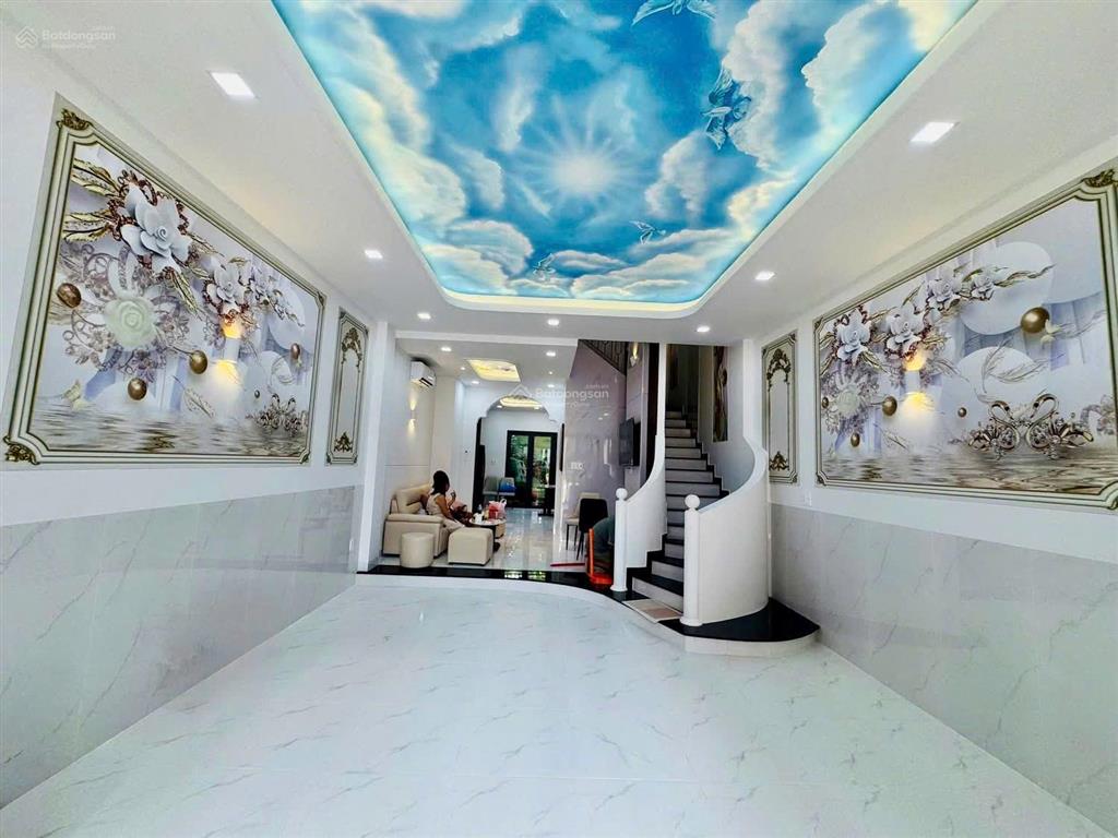 Bán gấp căn nhà luxury full nội thất xã bà điểm, tp hcm, nhà đẹp shr sang tên ngay