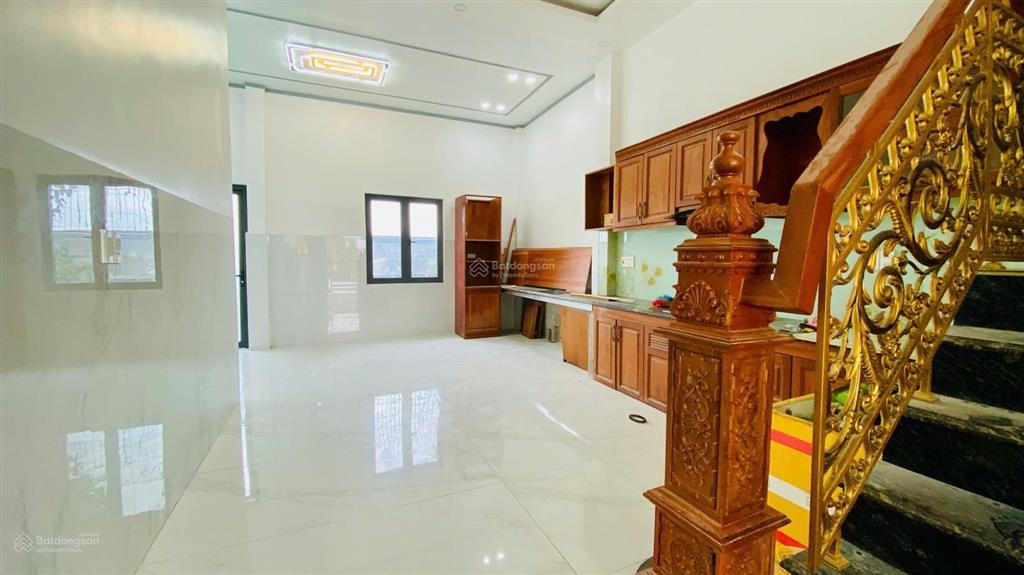 Biệt thự mái nhật 10x46m đẳng cấp có hồ cá koi vào ở đón tết