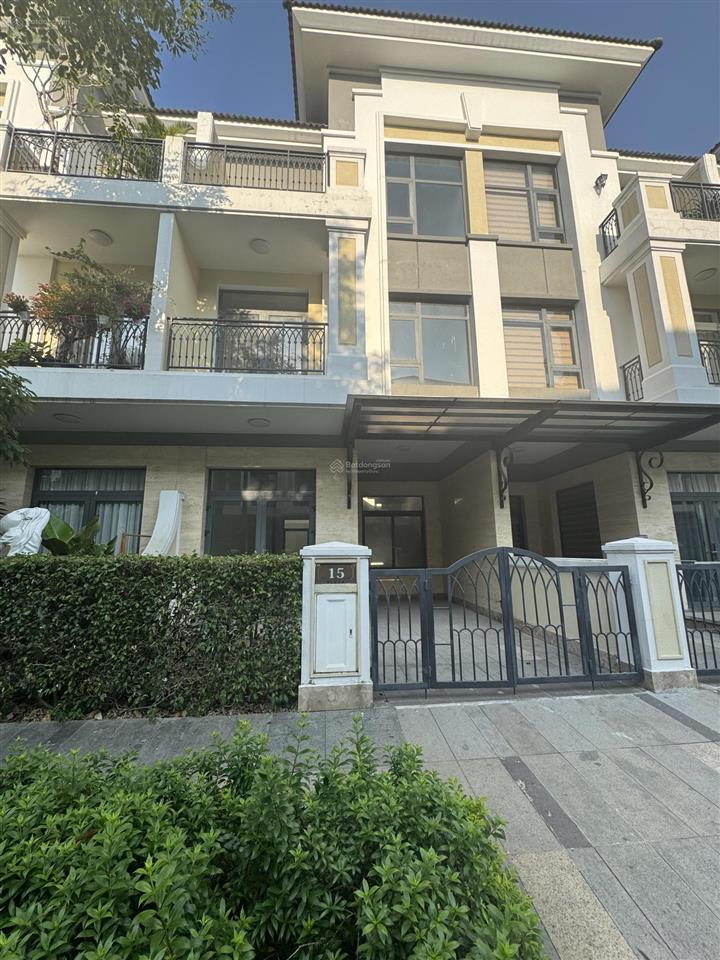 Bán nhanh 2 căn 6x17m giá chỉ từ 17.5 tỷ tốt nhất thị trường. view công viên trục đường chính 20m