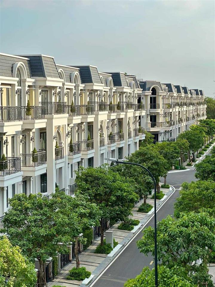 Bán cắt lỗ căn dãy hồ bơi. dt 5x18m giá thấy nhất dự án the classia. chỉ 16.5 tỷ/căn