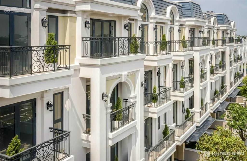 Bán nhanh căn 2 mặt tiền 100m2  giá 17 tỷ  đối diện chung cư 29 tầng tại classia khang điền