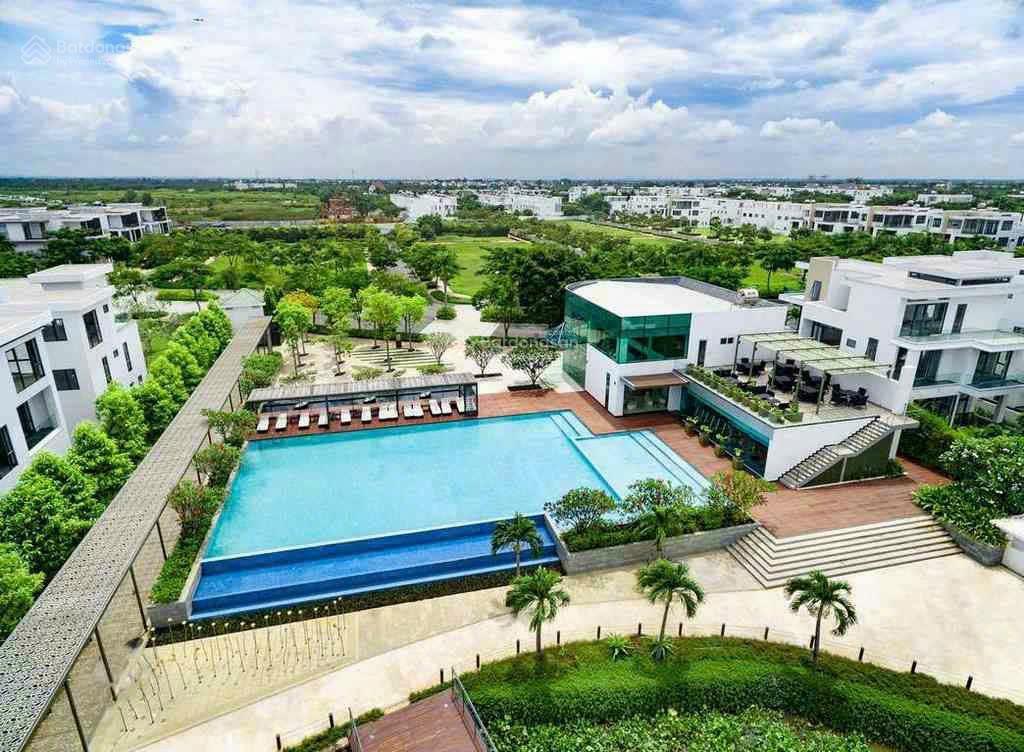 Chính chủ  cần bán gấp căn biệt thự đơn lập view hồ cực kỳ đẹp. dt 423.3m2. giá tốt nhất lucasta