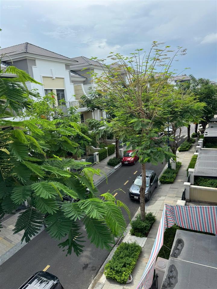 Cần bán nhanh căn verosa park, dt 6x17m nhà thô hàng hiếm xây 1 trệt 2 lầu. giá chỉ từ 17.5 tỷ.