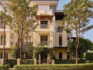 Chính chủ gửi bán độc quyền căn verosa park full nội thất cao dt 122m2 hướng đông tứ trạch